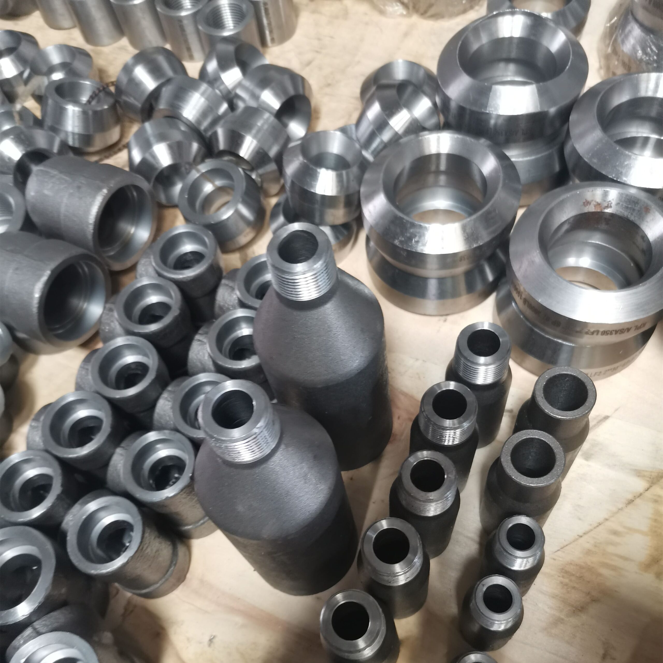 Pipe Swage Nipple Forged Steel Pipe Fittings