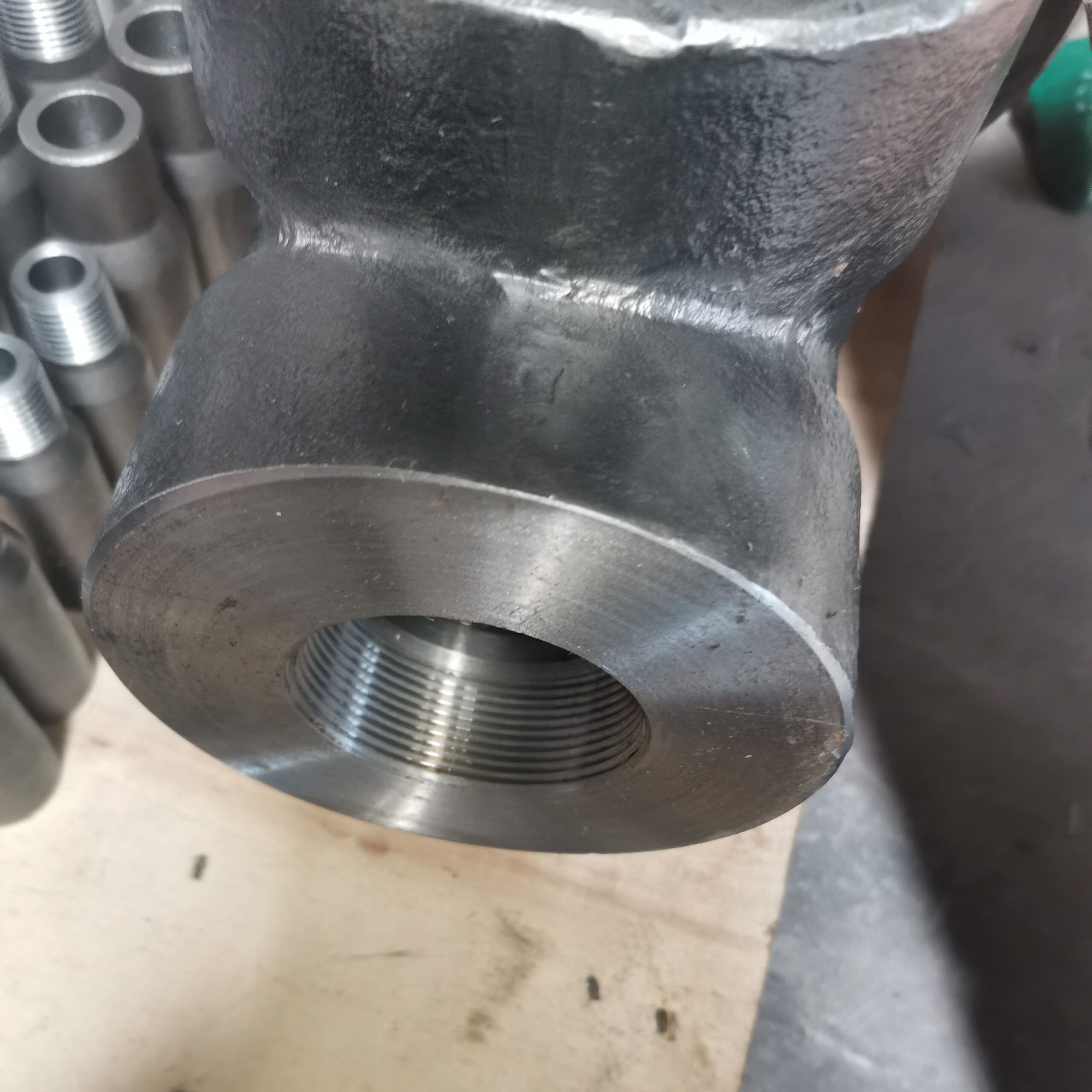 Alloy Steel A182 Dimensions transversales filetées