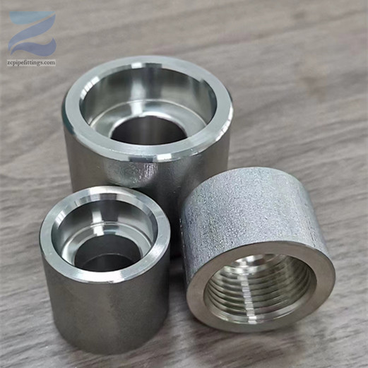 Tee de soldadura de zócalo ASME B16.11 TEE RECTURA REDUCTOR